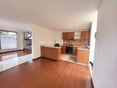 Casa de 5 alcobas en venta en Cataluña, Chía, 151 m² · foto 4 de 20
