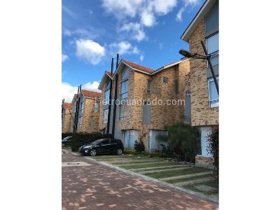 $890.000.000 en Avenida Chilacos 1