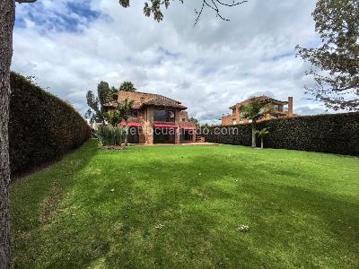 Casa de 5 alcobas en venta en San Jacinto, Chía, 750 m² · foto 2 de 20