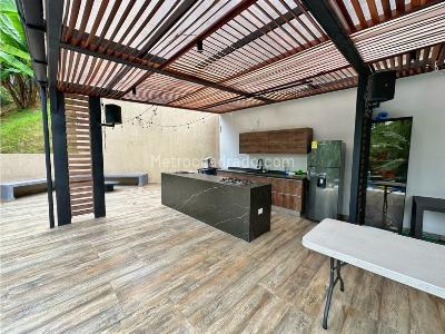 Casa de 5 alcobas en venta en La Buitrera, Cali, 1088 m² · foto 10 de 20