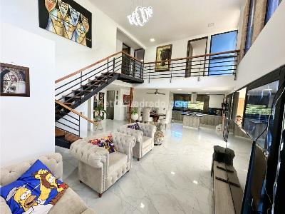 Casa de 5 alcobas en venta en La Reforma, Cali, 2000 m² · foto 6 de 20
