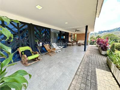 Casa de 5 alcobas en venta en La Reforma, Cali, 2000 m² · foto 19 de 20