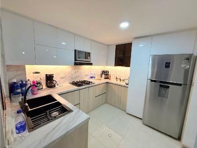 Casa de 5 alcobas en venta en Ciudad 2000, Cali, 250 m² · foto 5 de 20