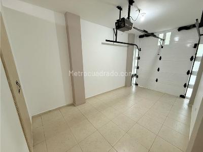 Casa de 5 alcobas en venta en Ciudad 2000, Cali, 250 m² · foto 7 de 20