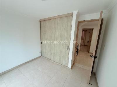 Casa de 5 alcobas en venta en Ciudad 2000, Cali, 250 m² · foto 14 de 20