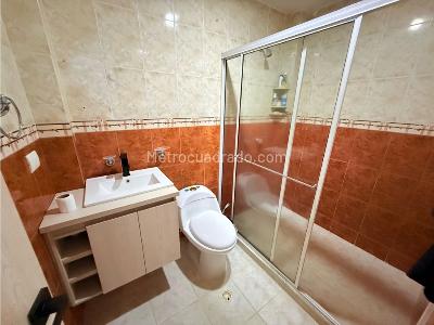 Casa de 5 alcobas en venta en Ciudad 2000, Cali, 250 m² · foto 17 de 20