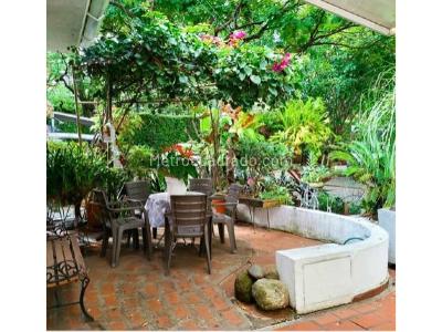 Casa de 5 alcobas en venta en El Limonar, Cali, 218 m² · foto 3 de 11