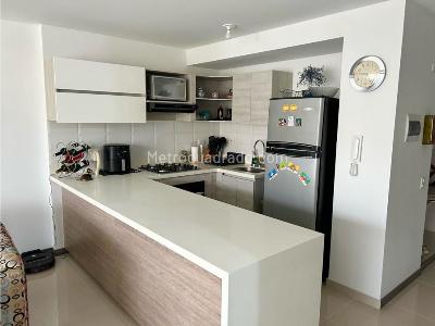Apartamento de 3 alcobas en venta en Valle Del Lili, Cali, 99 m² · foto 2 de 19