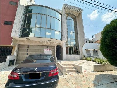 Casa de 5 alcobas en venta en El Ingenio, Cali, 500 m² · foto 3 de 20