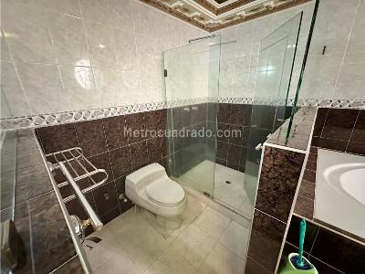 Casa de 5 alcobas en venta en El Ingenio, Cali, 500 m² · foto 9 de 20