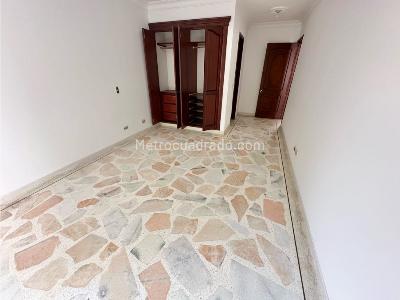 Casa de 5 alcobas en venta en El Ingenio, Cali, 500 m² · foto 16 de 20