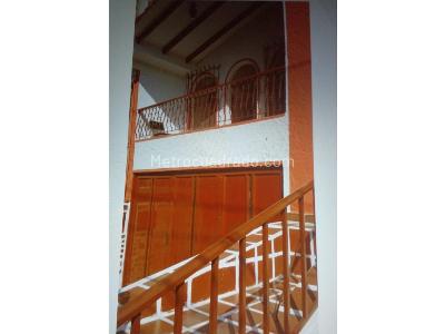 Casa de 5 alcobas en venta en El Bosque, Cali, 250 m² · foto 4 de 7