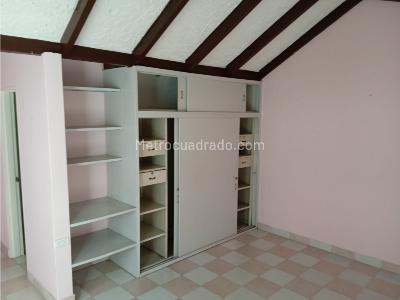Casa de 5 alcobas en venta en El Bosque, Cali, 250 m² · foto 7 de 7