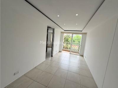 Apartamento de 3 alcobas en venta en Ciudad Pacifica Sur, Cali, 56 m² · foto 4 de 12