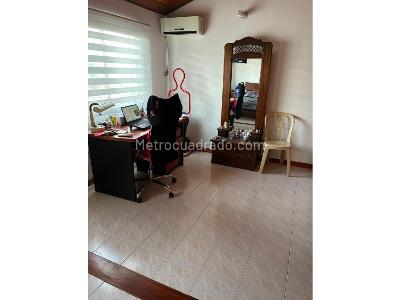 Casa de 4 alcobas en venta en Ciudad Jardin, Cali, 190 m² · foto 9 de 14
