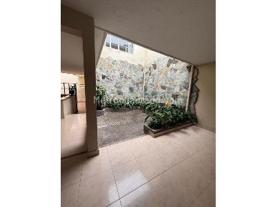 Casa de 4 alcobas en venta en Santa Isabel, Cali, 290 m² · foto 4 de 20