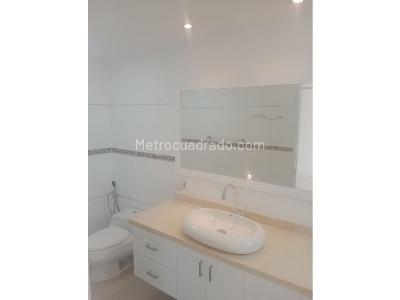 Apartamento de 3 alcobas en venta en Ciudad Jardin, Cali, 190 m² · foto 10 de 13