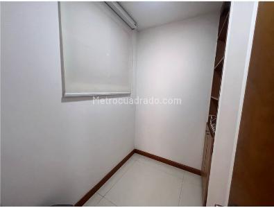 Apartamento de 3 alcobas en venta en Chico Santa Barbara, Bogotá, 103 m² · foto 8 de 15