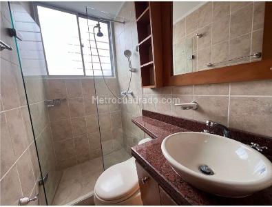 Apartamento de 3 alcobas en venta en Chico Santa Barbara, Bogotá, 103 m² · foto 12 de 15
