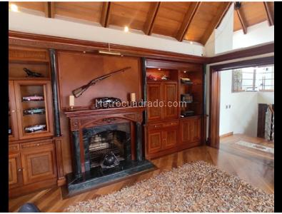 Casa de 4 alcobas en arriendo en Molinos Norte, Bogotá, 932 m² · foto 3 de 16