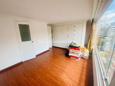 Apartamento en venta en Santa Barbara Central, Bogotá · foto 10 de 18