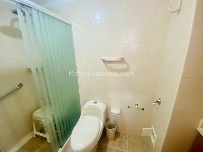 Apartamento en venta en Santa Barbara Central, Bogotá · foto 12 de 18
