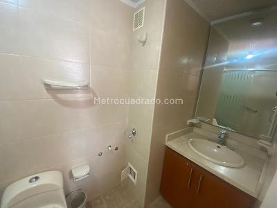 Apartamento en venta en Santa Barbara Central, Bogotá · foto 13 de 18