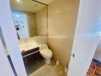 Apartamento en venta en Santa Barbara Central, Bogotá · foto 17 de 18