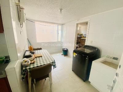 Apartamento en venta en Santa Barbara Central, Bogotá · foto 6 de 18