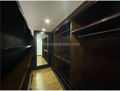 Apartamento en venta en Los Rosales, Bogotá · foto 17 de 20