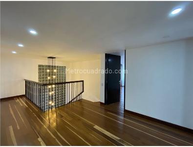 Apartamento en venta en Los Rosales, Bogotá · foto 3 de 20