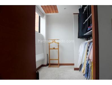 Apartamento de 3 alcobas en venta en Santa Ana Oriental, Bogotá, 268 m² · foto 17 de 20