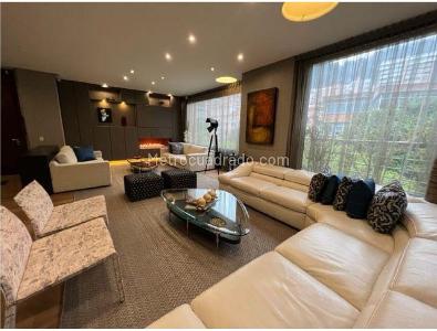 Apartamento de 3 alcobas en venta en La Cabrera, Bogotá, 242 m² · foto 3 de 19