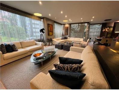 Apartamento de 3 alcobas en venta en La Cabrera, Bogotá, 242 m² · foto 4 de 19