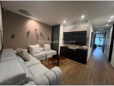 Apartamento de 3 alcobas en venta en La Cabrera, Bogotá, 242 m² · foto 8 de 19