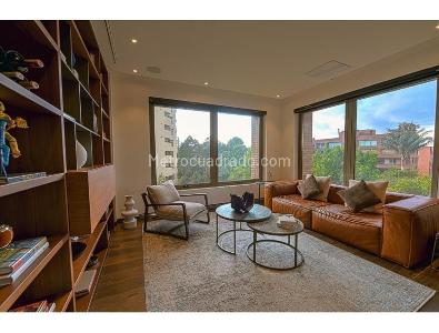 Apartamento de 3 alcobas en venta en Chico Norte Ii, Bogotá, 320 m² · foto 3 de 20