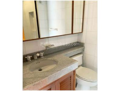 Apartamento de 3 alcobas en venta en San Patricio, Bogotá, 220 m² · foto 4 de 4