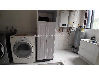 Apartamento en venta en Los Rosales, Bogotá · foto 11 de 17