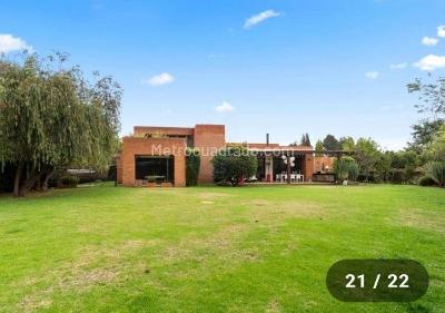 Casa en venta en Guaymaral, Bogotá · foto 2 de 11