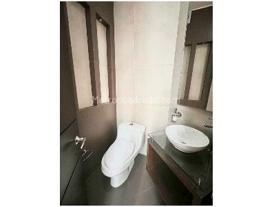 Apartamento de 3 alcobas en arriendo en Chico Reservado, Bogotá, 160 m² · foto 14 de 14