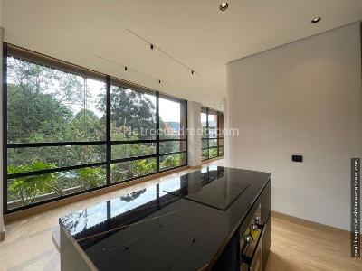 Apartamento de 2 alcobas en venta en Chico Norte, Bogotá, 92 m² · foto 4 de 17