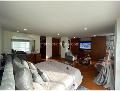 Apartamento de 3 alcobas en venta en Santa Barbara, Bogotá, 300 m² · foto 12 de 15
