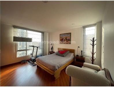 Apartamento de 3 alcobas en venta en Santa Barbara, Bogotá, 300 m² · foto 9 de 15
