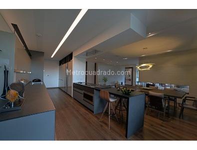 Apartamento de 3 alcobas en venta en Chico Reservado, Bogotá, 320 m² · foto 9 de 20