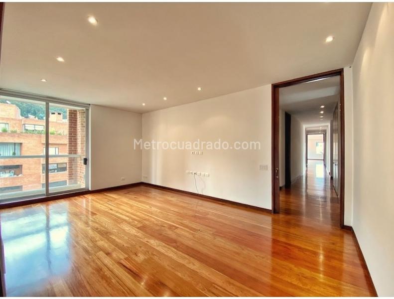 Piso – Bogotá, El Refugio - Más
