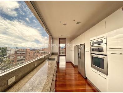 Apartamento de 4 alcobas en venta en La Cabrera, Bogotá, 546 m² · foto 4 de 20