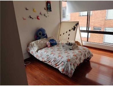 Apartamento de 3 alcobas en venta en Santa Barbara Occidental, Bogotá, 125 m² · foto 8 de 20