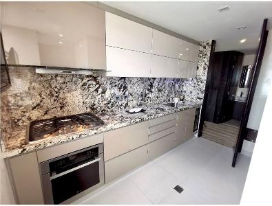 Apartamento en venta en Santa Barbara, Bogotá · foto 4 de 10