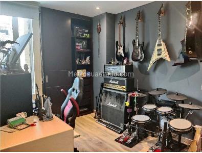 Apartamento de 3 alcobas en venta en San Patricio, Bogotá, 184 m² · foto 10 de 20