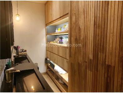 Apartamento de 3 alcobas en venta en San Patricio, Bogotá, 184 m² · foto 17 de 20